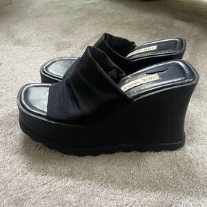 Vintage Steve Madden Black Platform Shoes - Size 8